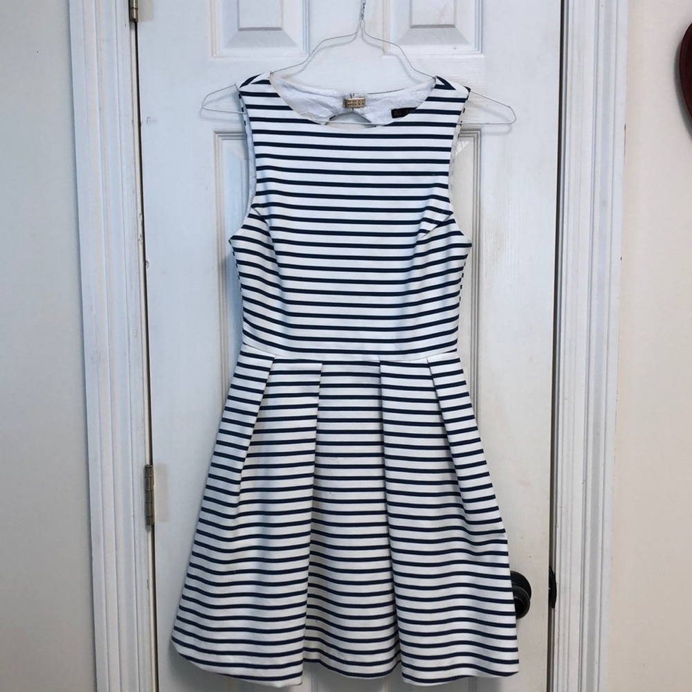 Chic “Zara” White and blue striped backless dress